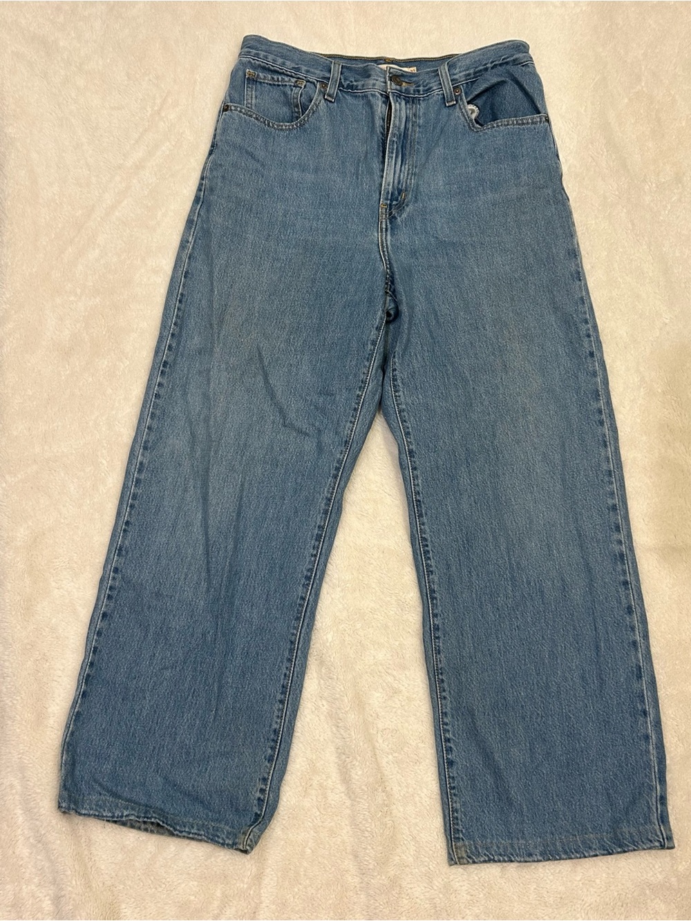 Levi High-Rise medium-wash baggy/wide-leg denim jeans sz 30